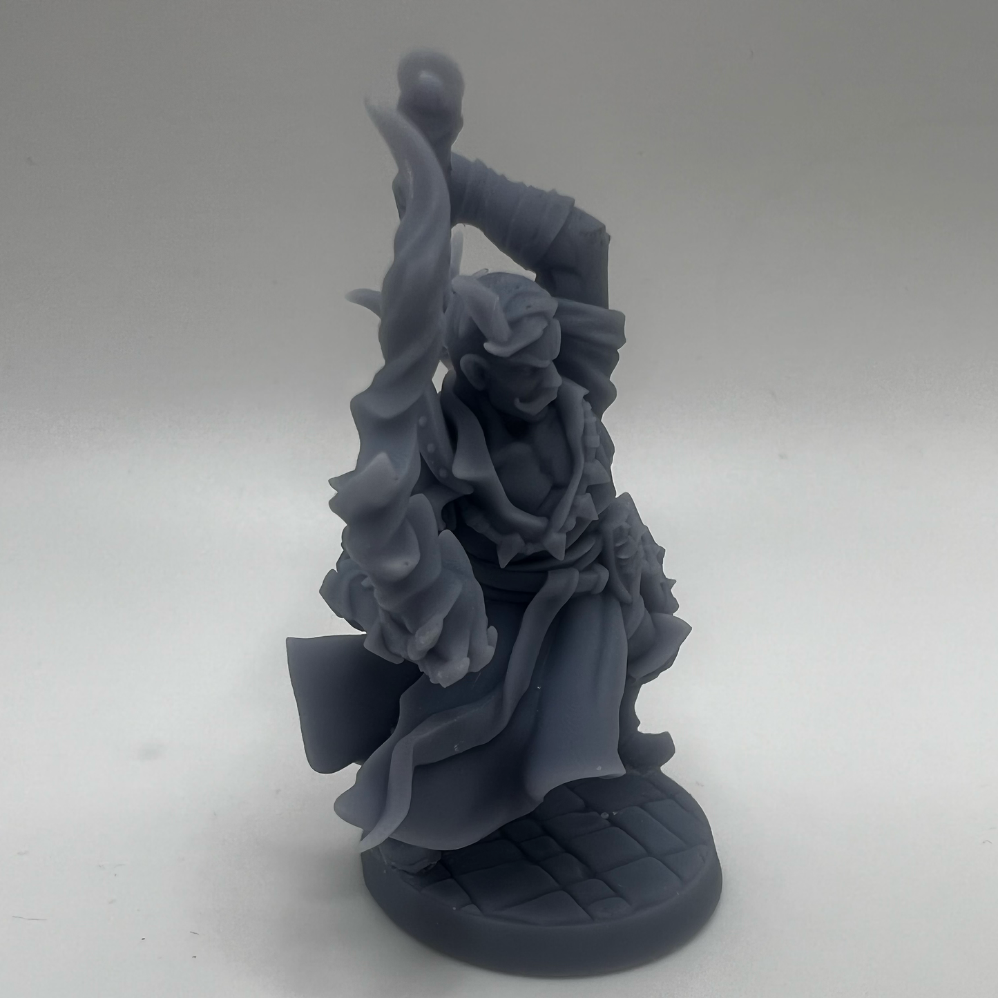 Human warlock / sorcerer miniature