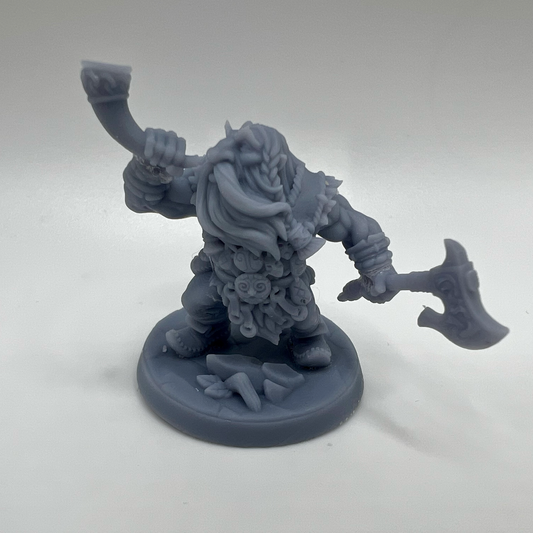 Dwarf barbarian / warrior miniature